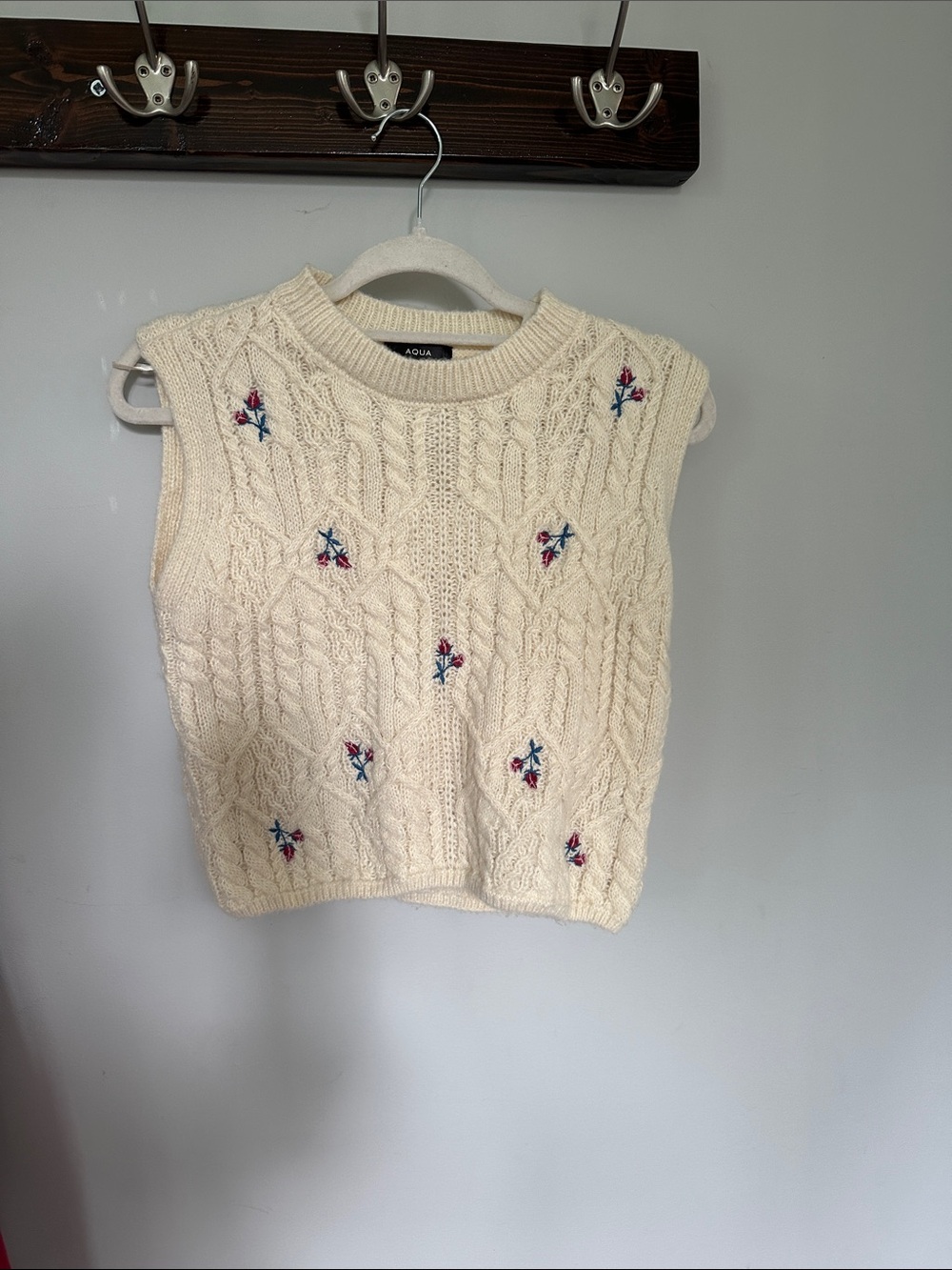 Aqua Cream Cable-Knit Floral Rose 
Embroidered Sleeveless Sweater Vest